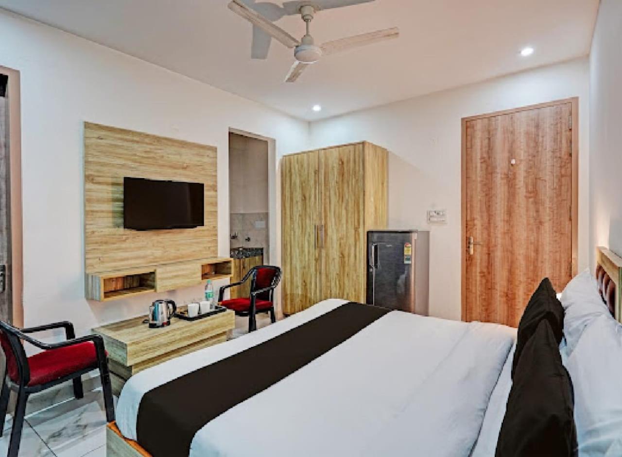 Akshay Dream Stay Gurgaon Bagian luar foto